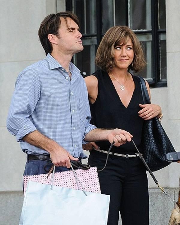 Jennifer Aniston and Will Forte on the set of 